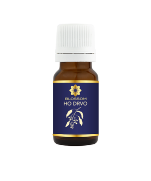Blossom aromaterapija – eterično ulje Ho drveta (Cinnamomum camphora ct. linalool / Ho Wood essential oil), topao cvetno-drvenasti miris za smirenje, regeneraciju kože i opuštanje.