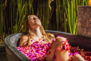 Blossom aromaterapija – mešavina eteričnih ulja Joy, aroma za smirenje, radost i emocionalni balans.